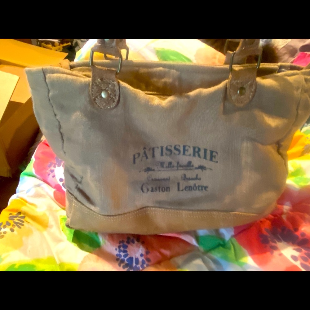 Boutique purse